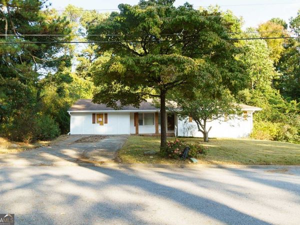 851 Lakeside Drive SW, Mableton, GA 30126