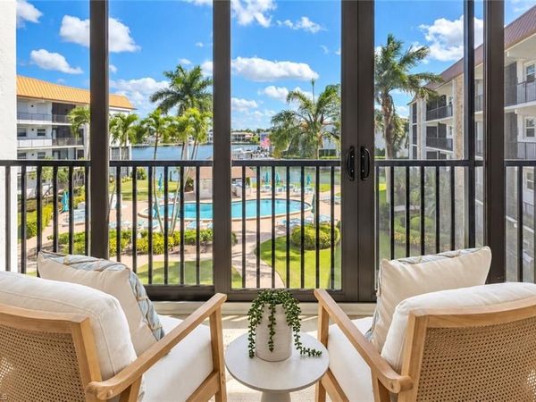 2900 Gulf Shore BLVD N, Unit 310, NAPLES, FL 34103