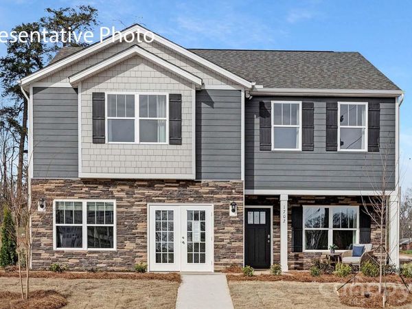 112 Doolittle Stable Court , Mooresville, NC 28115