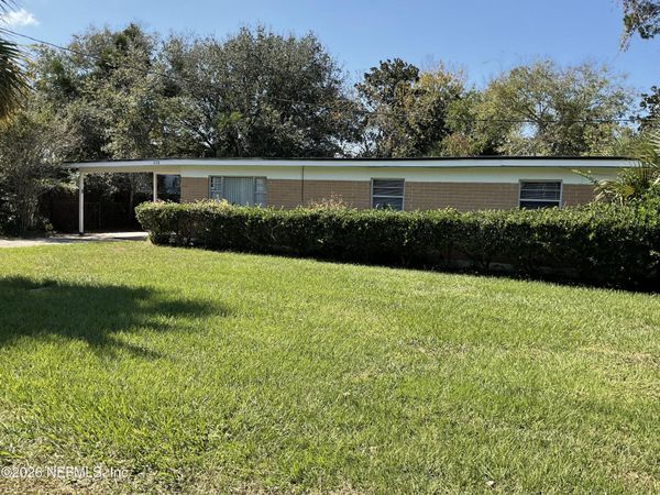 428 SARGO Road, Atlantic Beach, FL 32233