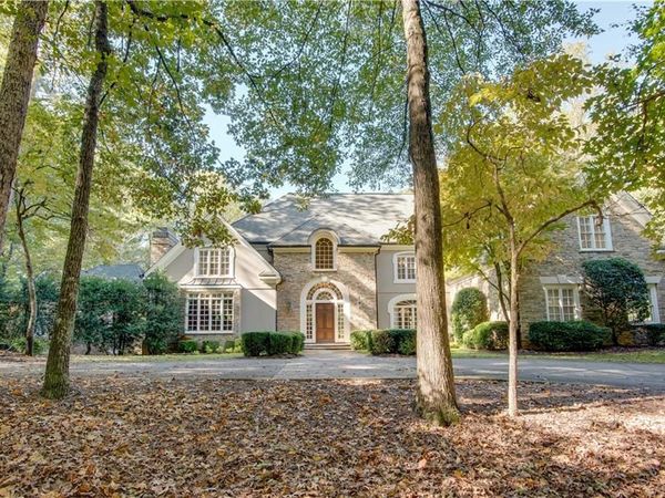 12180 King Circle , Milton, GA 30075