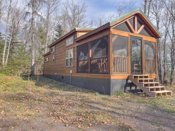 8098 Ninemile Ridge Road , Finland, MN 55603