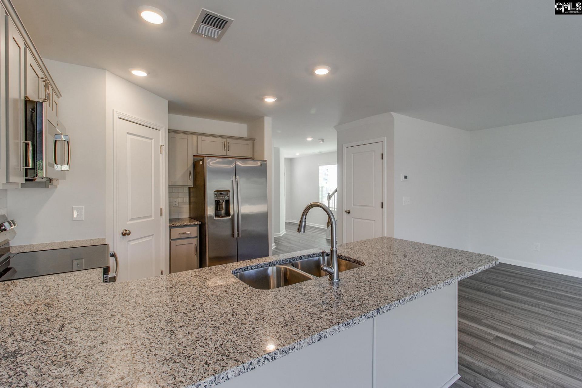 221 Laurinton Farms Drive  Photo 10
