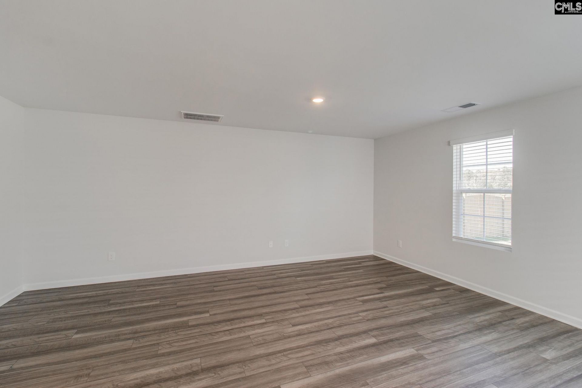 221 Laurinton Farms Drive  Photo 14