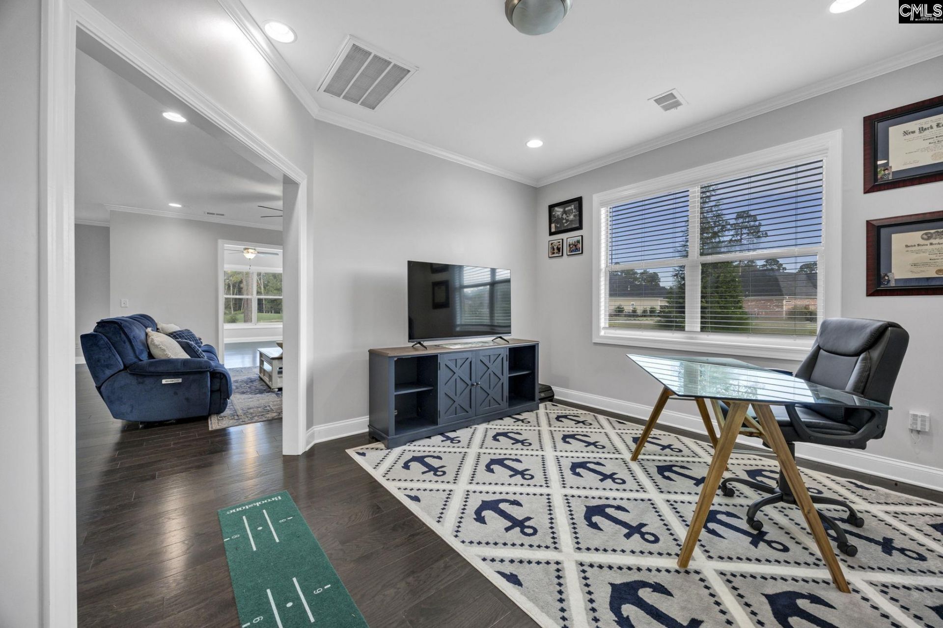 426 Club View Drive  Photo 17