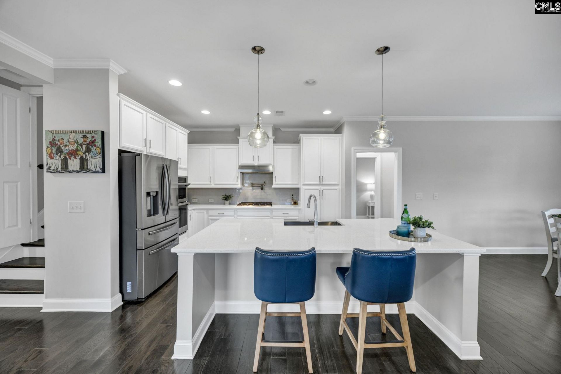 426 Club View Drive  Photo 6