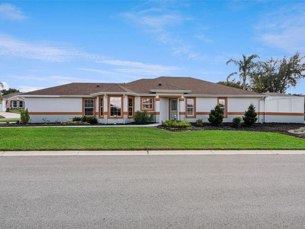 4900 CANOE COURT , TAVARES, FL 32778