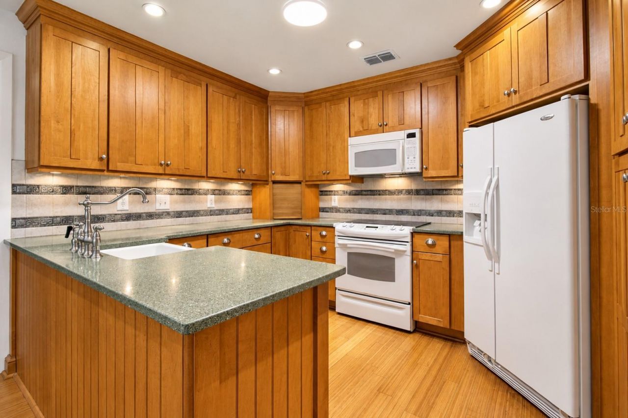 400 Blue Lake Drive , Longwood, FL 32779 Photo