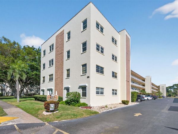 5705 80TH STREET N, Unit 105, ST PETERSBURG, FL 33709