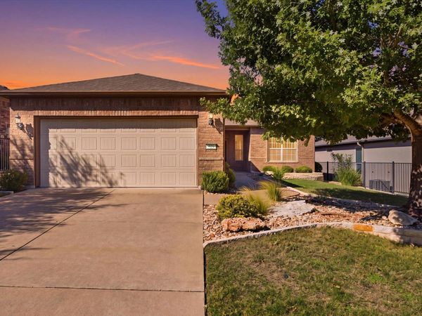 325 Bartlett Peak DR, Georgetown, TX 78633