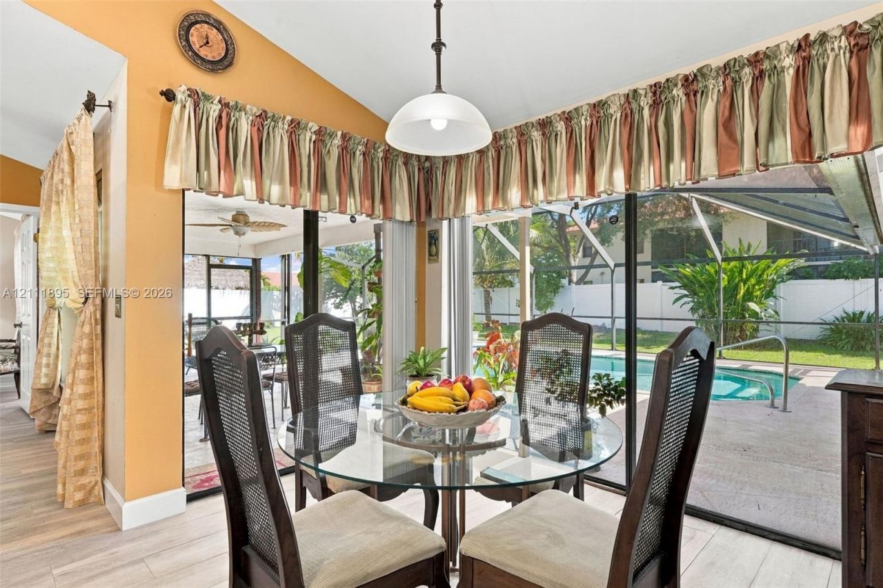 5792 Sun Pointe Cir , Boynton Beach, FL 33437 Photo