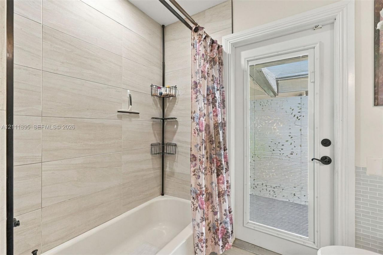 5792 Sun Pointe Cir , Boynton Beach, FL 33437 Photo
