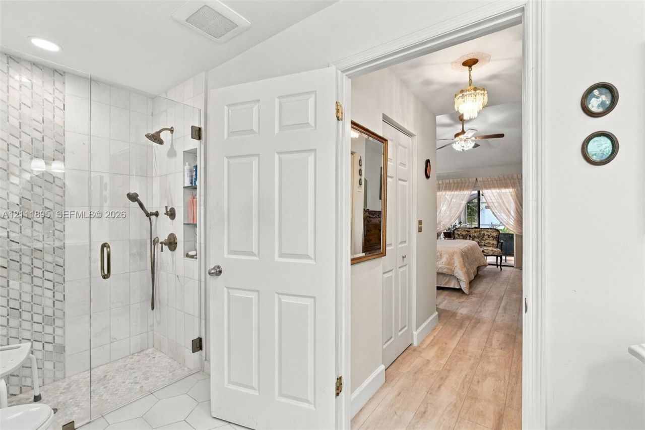 5792 Sun Pointe Cir , Boynton Beach, FL 33437 Photo