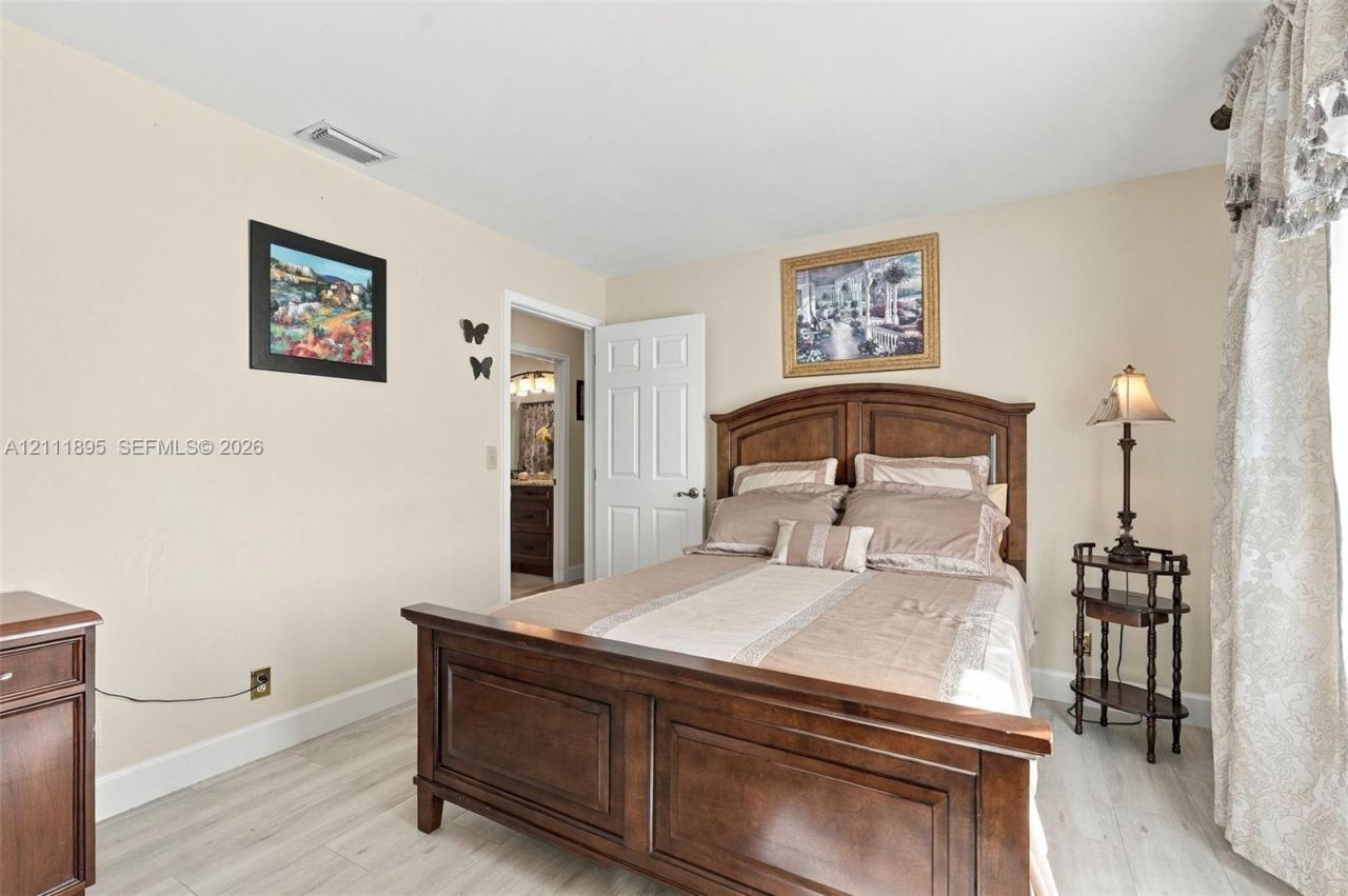 5792 Sun Pointe Cir , Boynton Beach, FL 33437 Photo