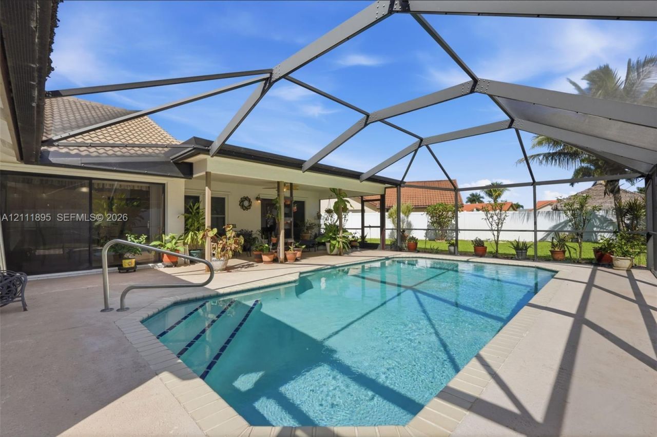 5792 Sun Pointe Cir , Boynton Beach, FL 33437 Photo