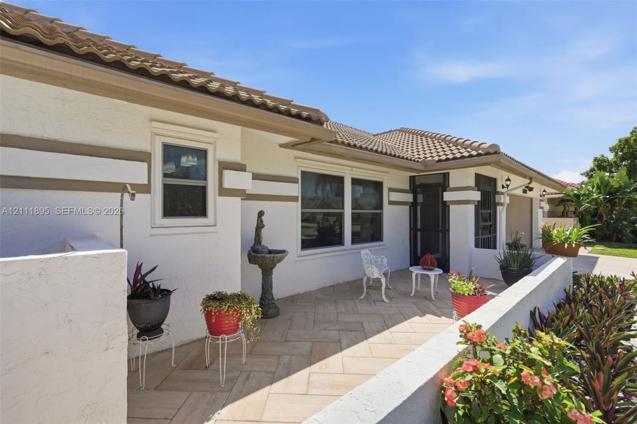 5792 Sun Pointe Cir , Boynton Beach, FL 33437 Photo