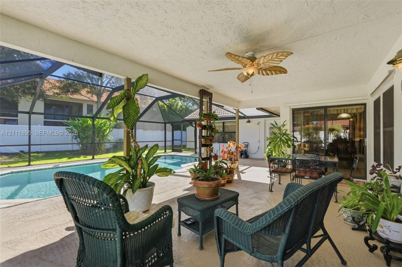 5792 Sun Pointe Cir , Boynton Beach, FL 33437 Photo