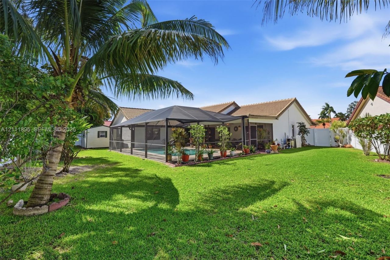 5792 Sun Pointe Cir , Boynton Beach, FL 33437 Photo