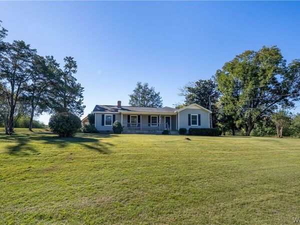 107 County Road 46 , Moundville, AL 35474