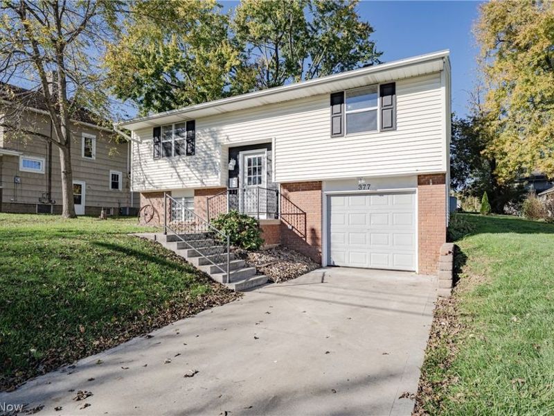 377 25th Street NW, Massillon, OH 44647 Photo 2