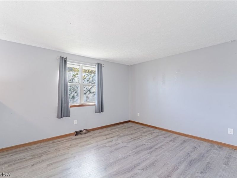 377 25th Street NW, Massillon, OH 44647 Photo 4