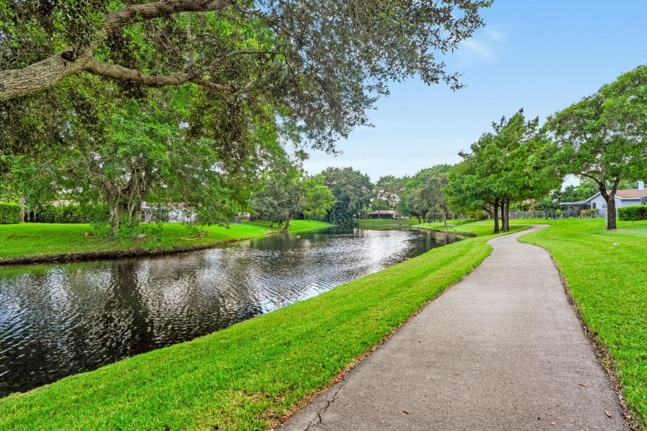 2708 NW 26th Circle, Boca Raton, FL 33431 Photo