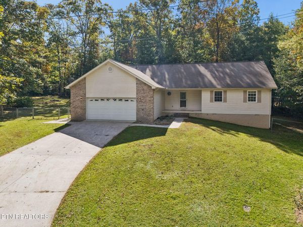 1009 Seneca Court, Crossville, TN 38572