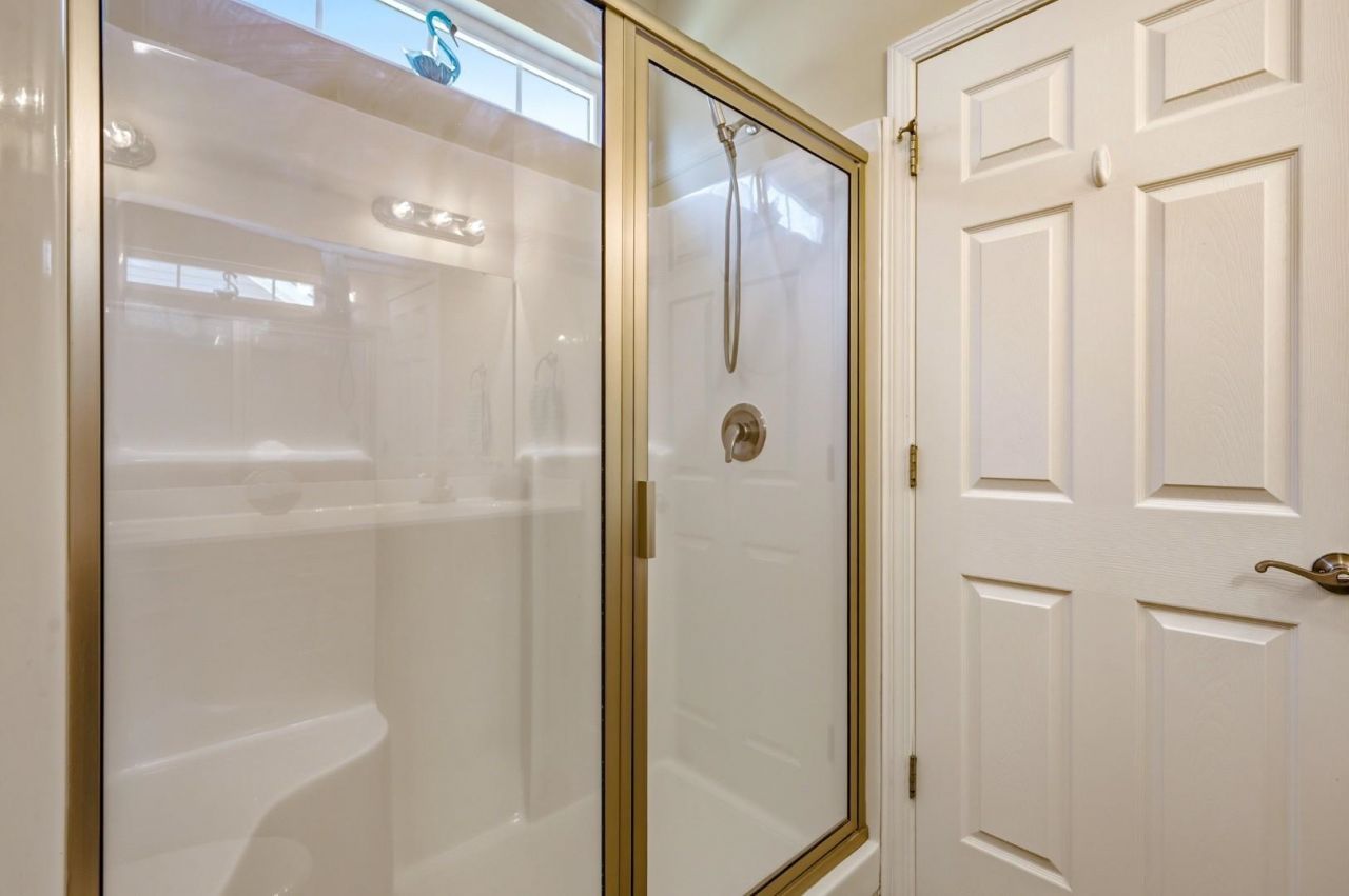 121 Orleans Ct. Photo 17