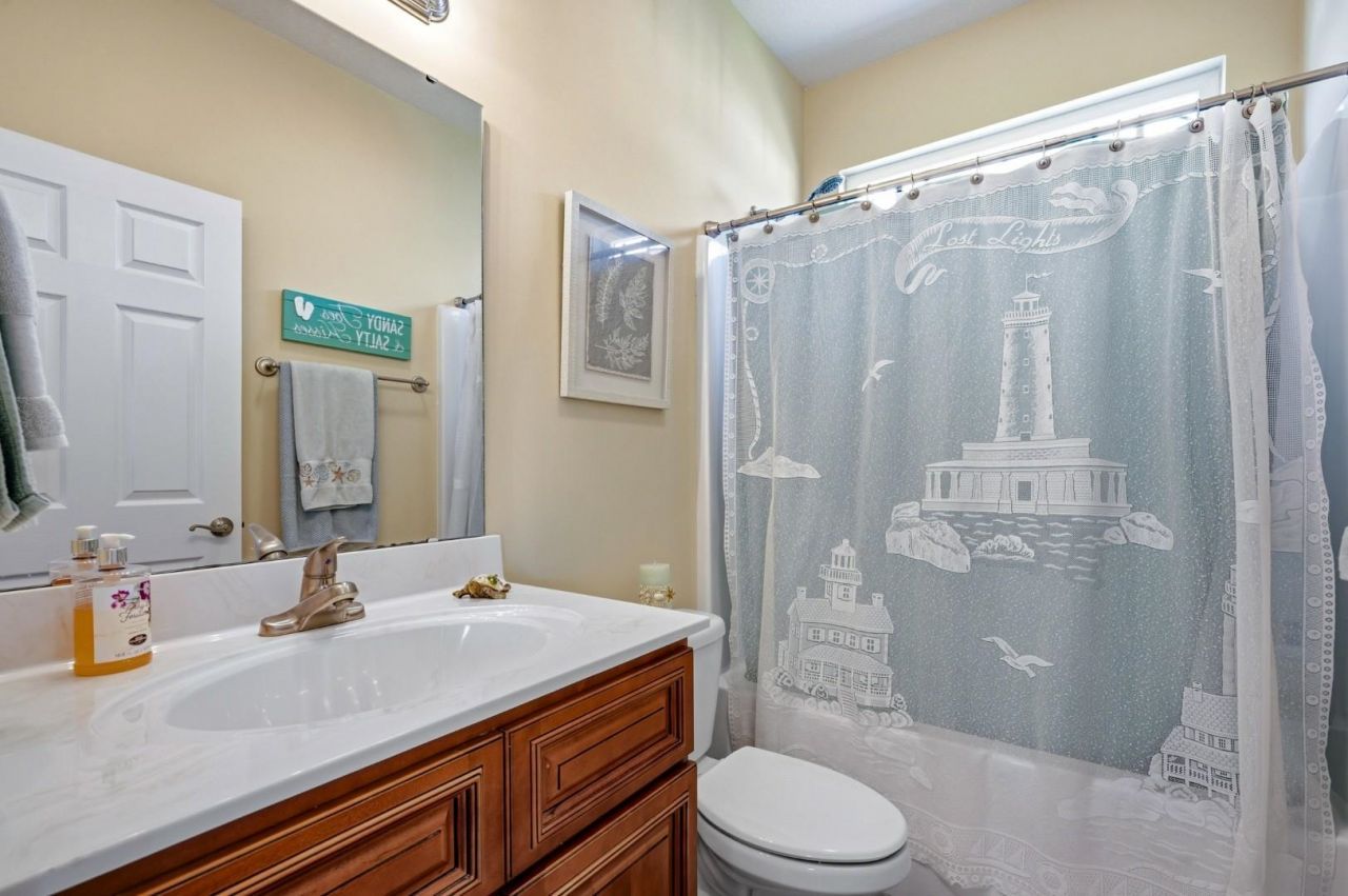 121 Orleans Ct. Photo 23