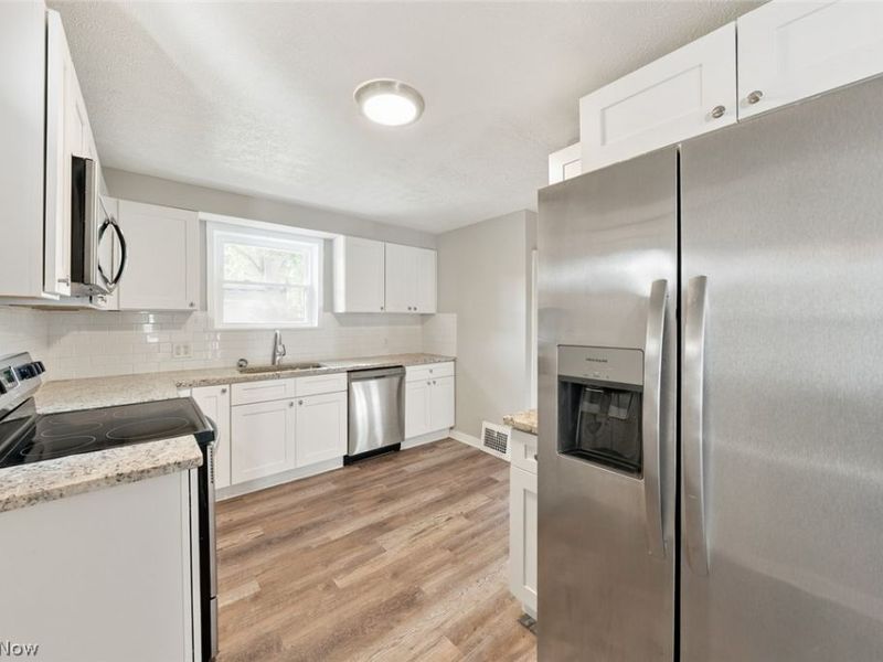 3623 Siam Avenue, Cleveland, OH 44113 Photo 14