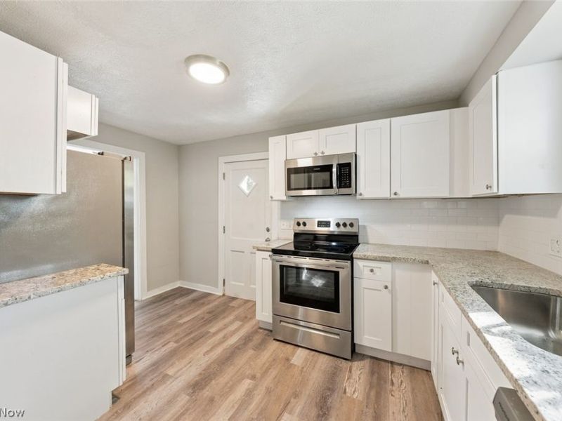 3623 Siam Avenue, Cleveland, OH 44113 Photo 16