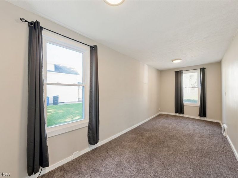 3623 Siam Avenue, Cleveland, OH 44113 Photo 20