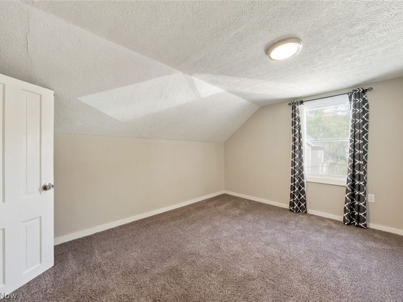 3623 Siam Avenue, Cleveland, OH 44113 Photo 27
