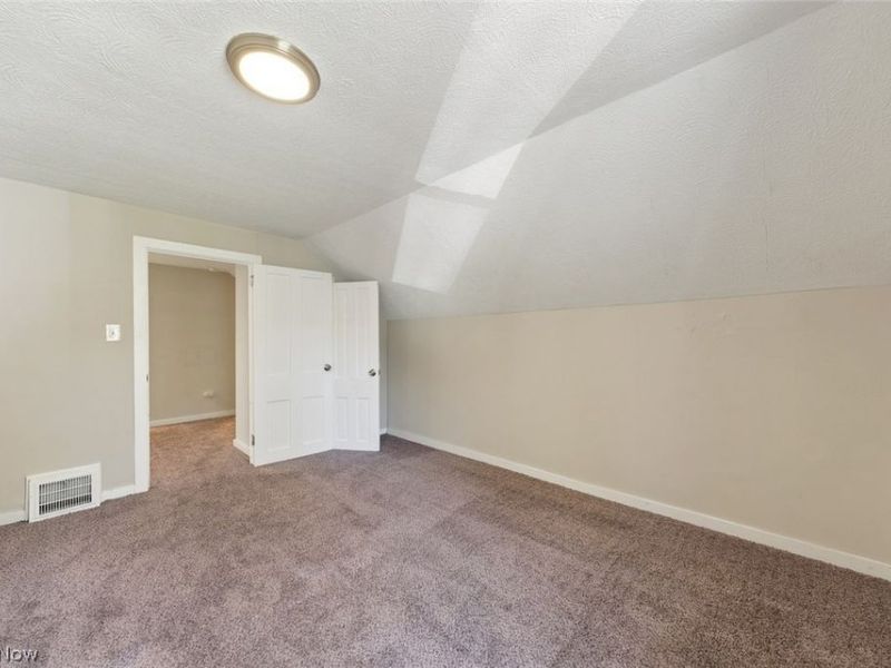 3623 Siam Avenue, Cleveland, OH 44113 Photo 28