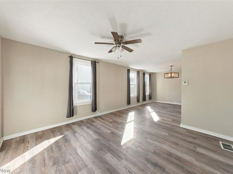 3623 Siam Avenue, Cleveland, OH 44113 Photo 4