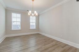 516 Dutton Way photo 4