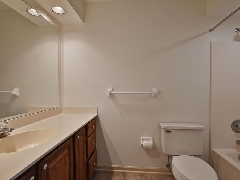 6466 Strathaven Court E, Unit 3D, Worthington, OH 43085 Photo 43