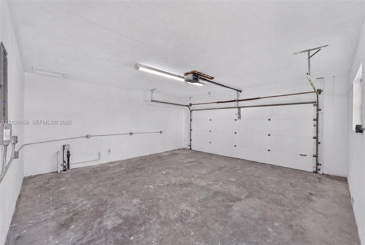 4401 NW 102nd Ter , Coral Springs, FL 33065 Photo