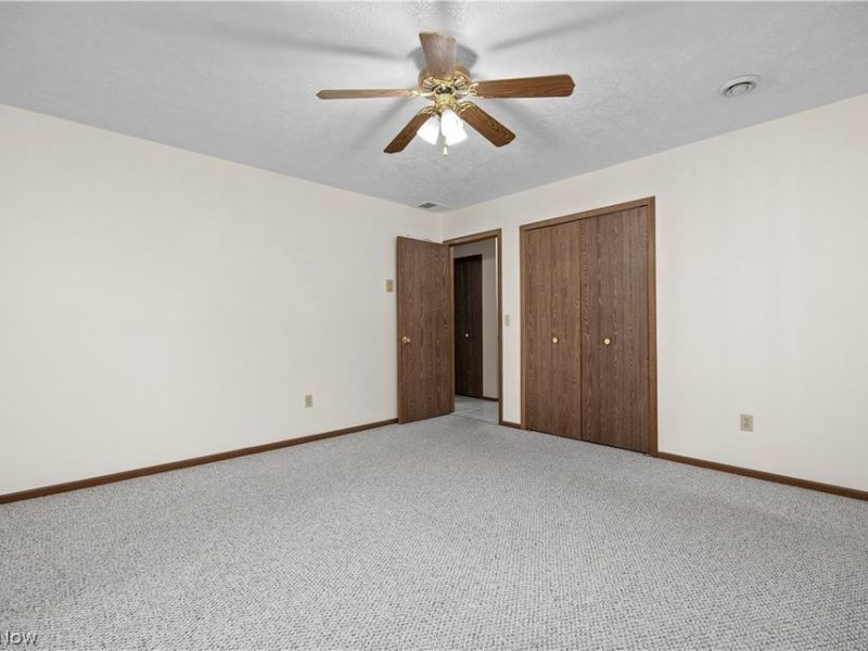 5230 Berkeley Drive, Sheffield, OH 44054 Photo 16