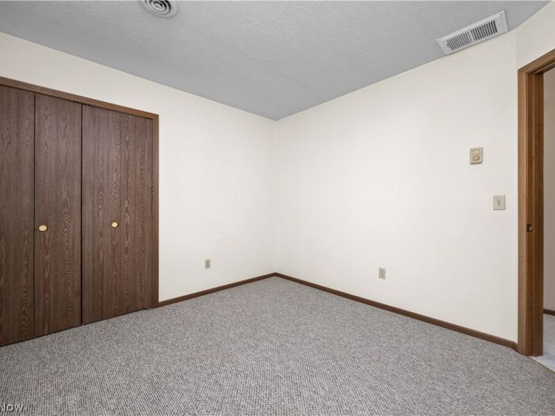 5230 Berkeley Drive, Sheffield, OH 44054 Photo 26