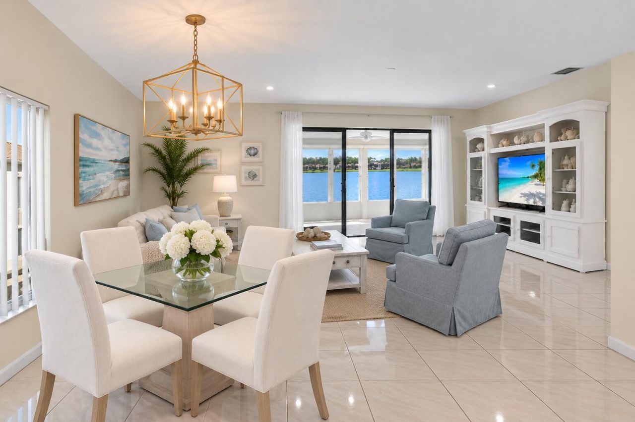 5537 Mirror Lakes Boulevard, Boynton Beach, FL 33472 Photo