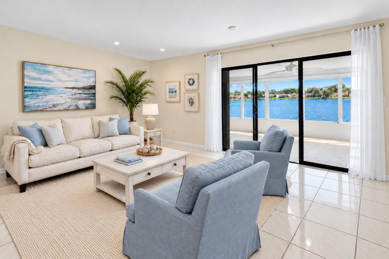 5537 Mirror Lakes Boulevard, Boynton Beach, FL 33472 Photo