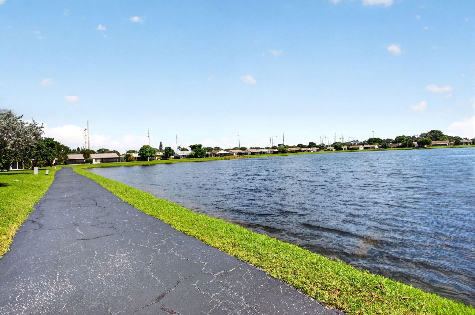 5537 Mirror Lakes Boulevard, Boynton Beach, FL 33472 Photo