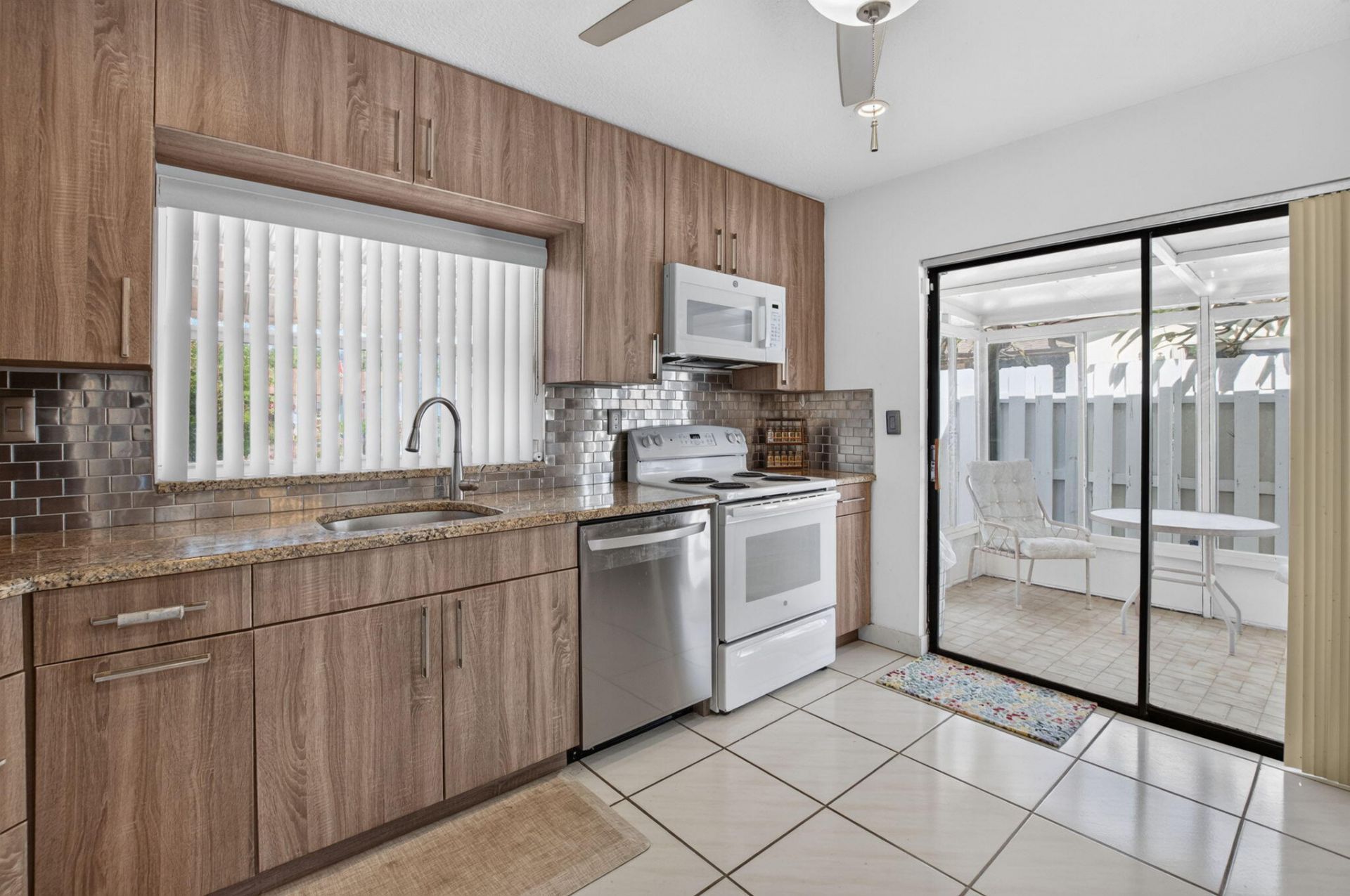 5537 Mirror Lakes Boulevard, Boynton Beach, FL 33472 Photo