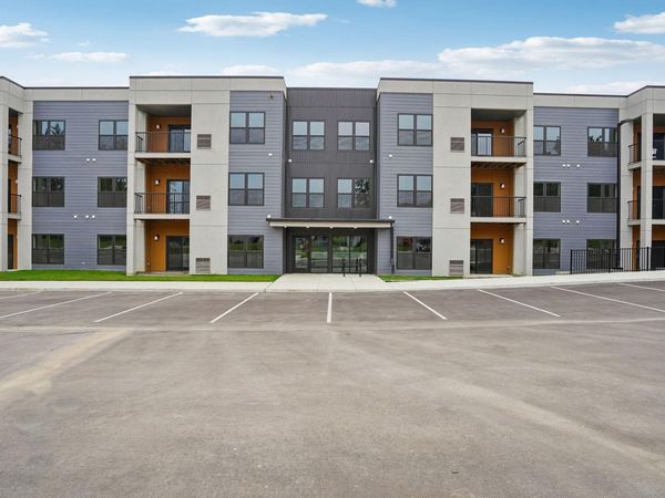 2675 Burton Road, Unit 208, Ann Arbor, MI 48104