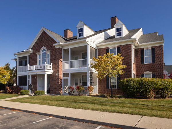 1036 W Summerfield Gln Circle, Ann Arbor, MI 48103