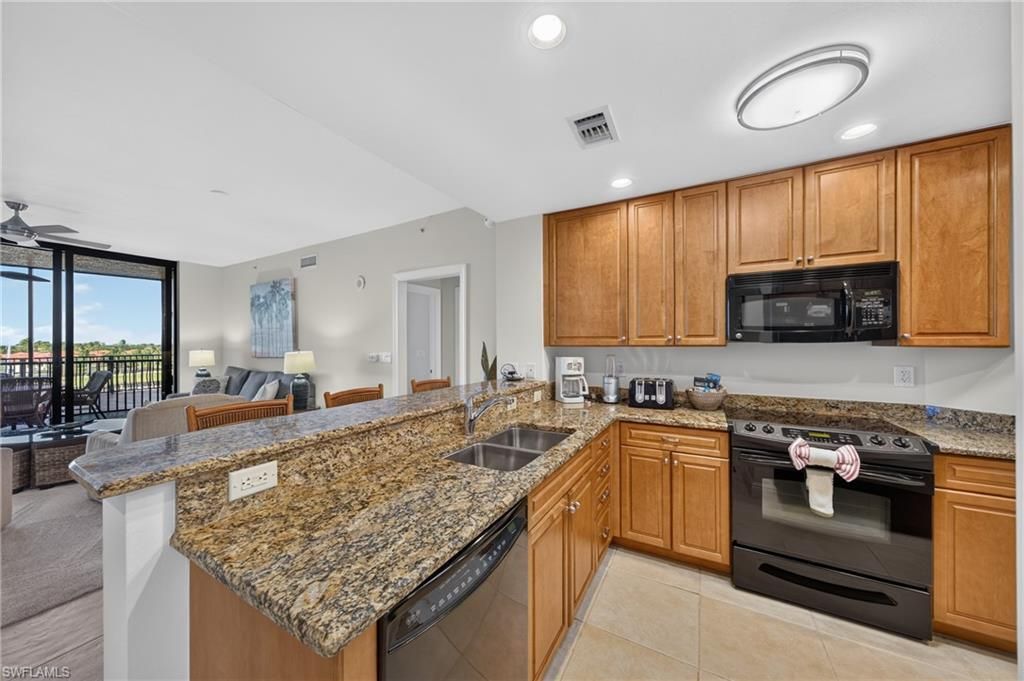 5781 Cape Harbour Dr , Unit 505, Cape Coral, FL 33914 Photo
