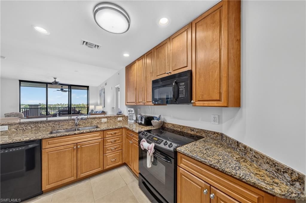 5781 Cape Harbour Dr , Unit 505, Cape Coral, FL 33914 Photo