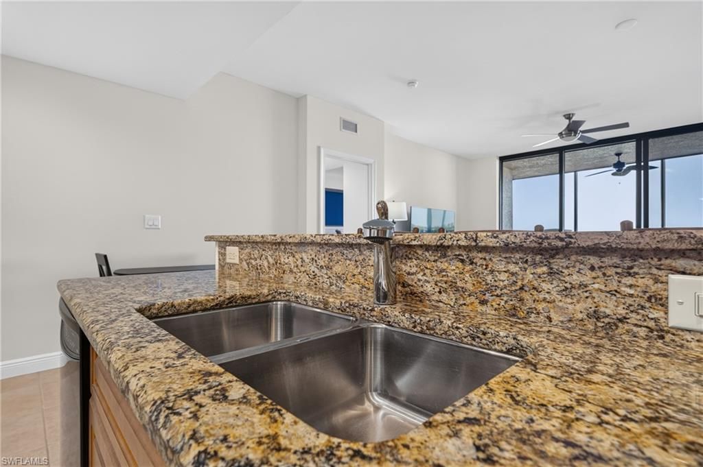 5781 Cape Harbour Dr , Unit 505, Cape Coral, FL 33914 Photo