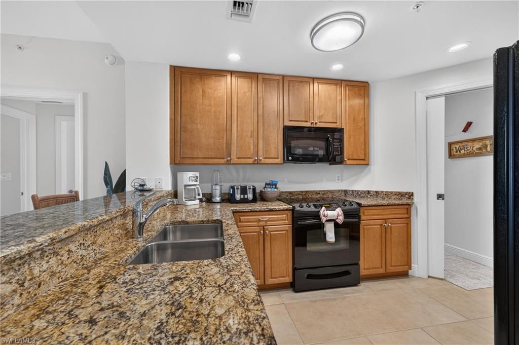 5781 Cape Harbour Dr , Unit 505, Cape Coral, FL 33914 Photo